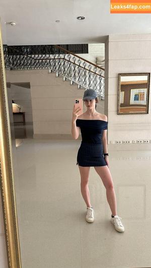 Mira.004 photo #2815