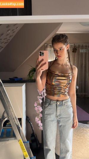 Mira.004 photo #2912