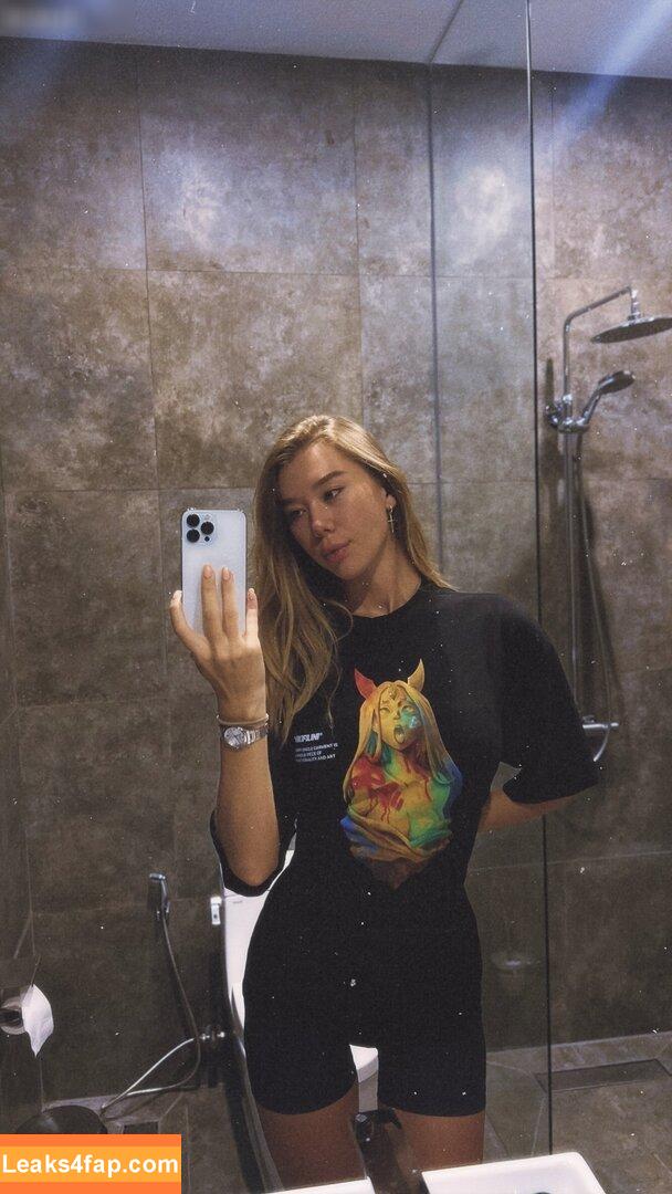 Mira / Heyhorny_cb / Mirashape / heyhorny leaked photo photo #0013