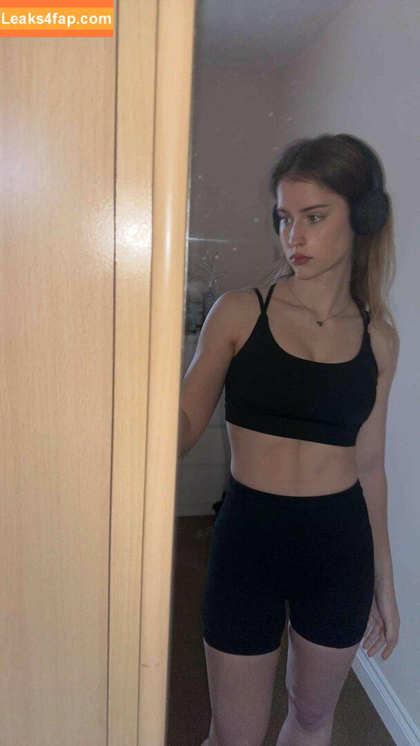 Mira Szalma / itsmira004 / mira.004 / mira.szalma leaked photo photo #0116
