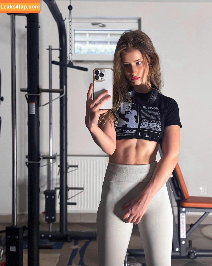 Mira Szalma / itsmira004 / mira.004 / mira.szalma leaked photo photo #0214