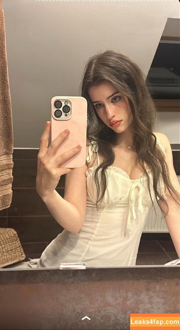 Mira Szalma / itsmira004 / mira.004 / mira.szalma leaked photo photo #0365