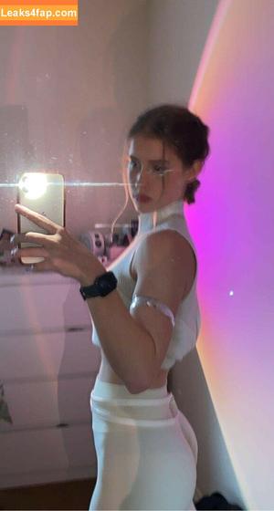 Mira Szalma photo #0057
