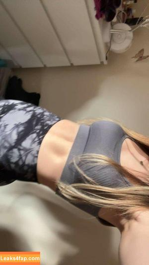 Mira Szalma photo #0100