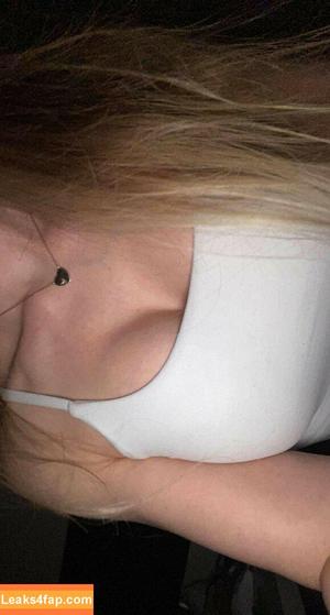 Mira Szalma photo #0105