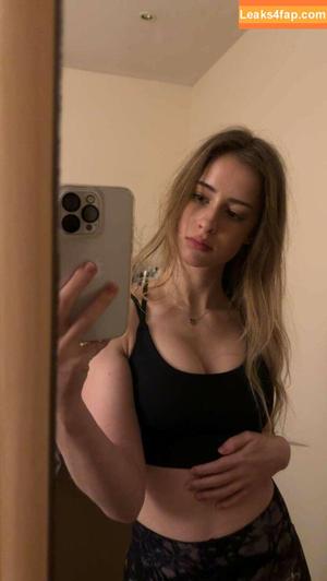Mira Szalma photo #0112