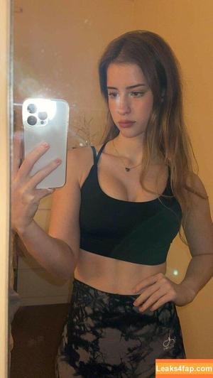 Mira Szalma photo #0114