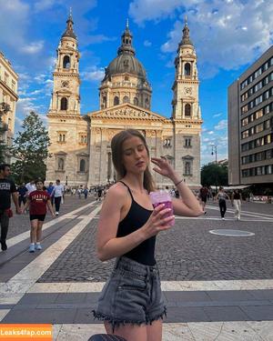 Mira Szalma photo #0137
