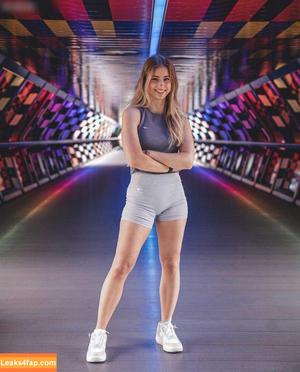 Mira Szalma photo #0200