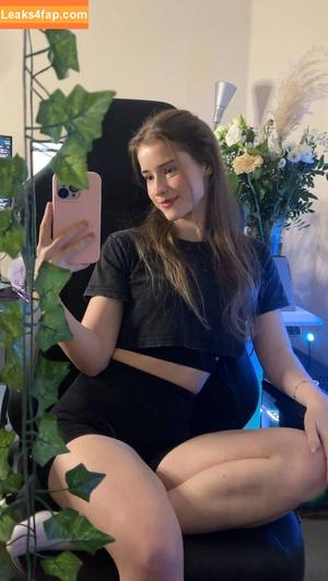 Mira Szalma photo #0269