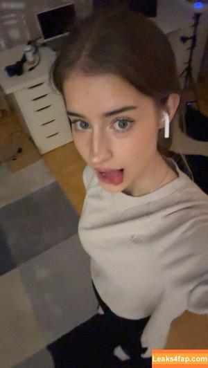 Mira Szalma photo #0270