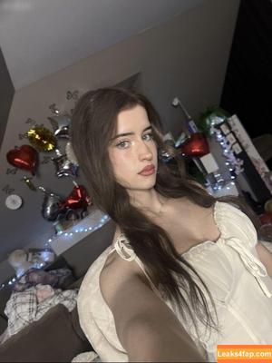 Mira Szalma photo #0298
