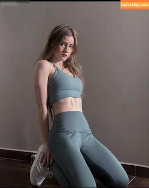 Mira Szalma photo #0301