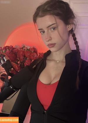 Mira Szalma photo #0305