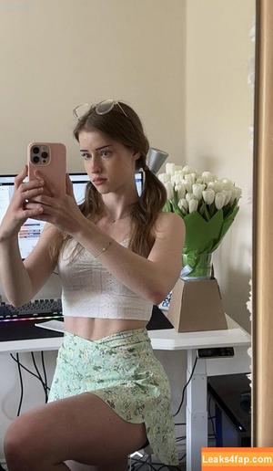 Mira Szalma photo #0321