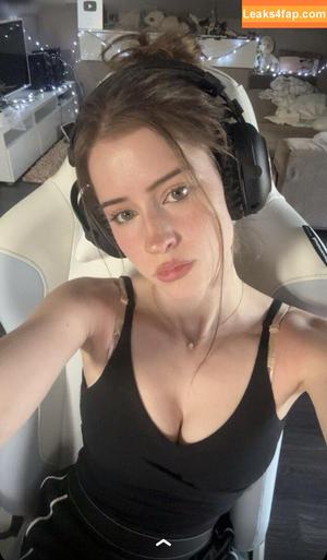 Mira Szalma photo #0325
