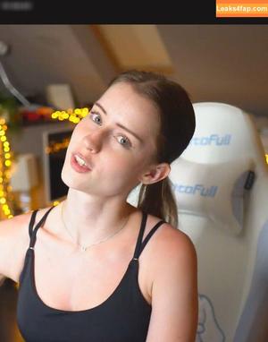 Mira Szalma photo #1094