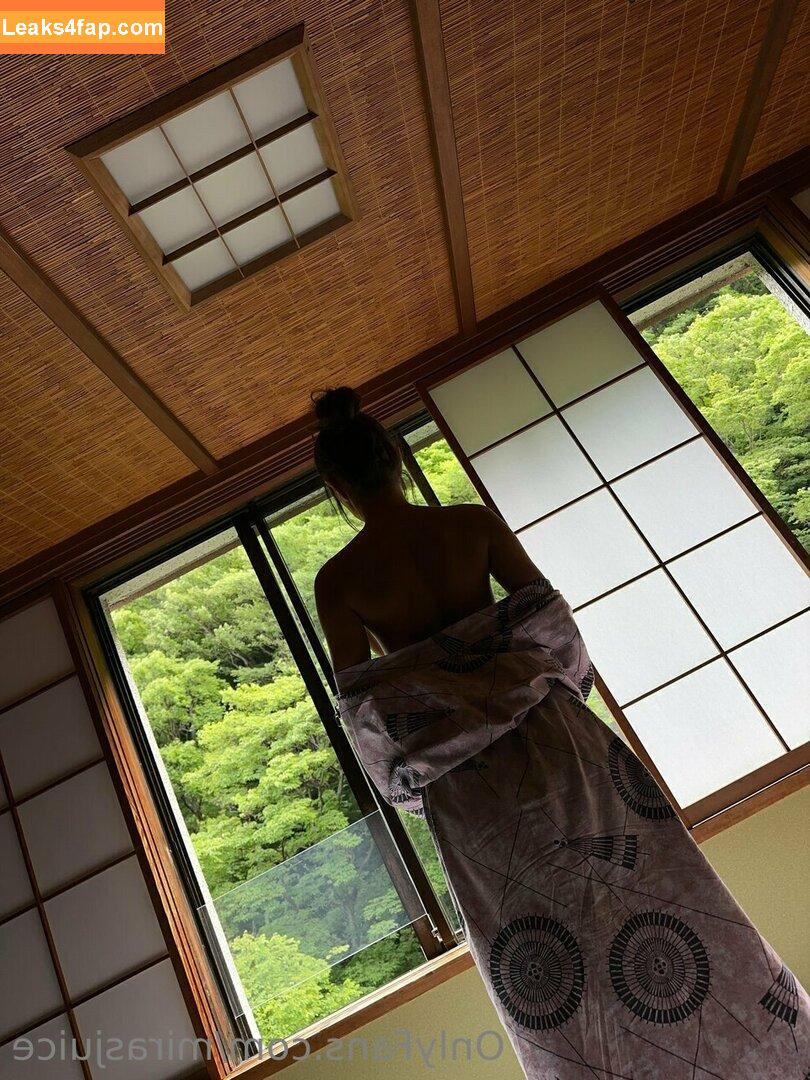 Mira / mira.004 / miranowhere / model_mira слитое фото фото #0057