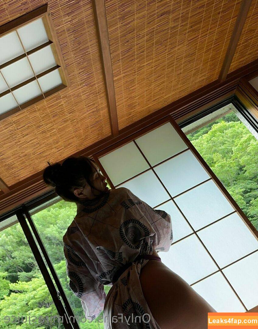 Mira / mira.004 / miranowhere / model_mira leaked photo photo #0073