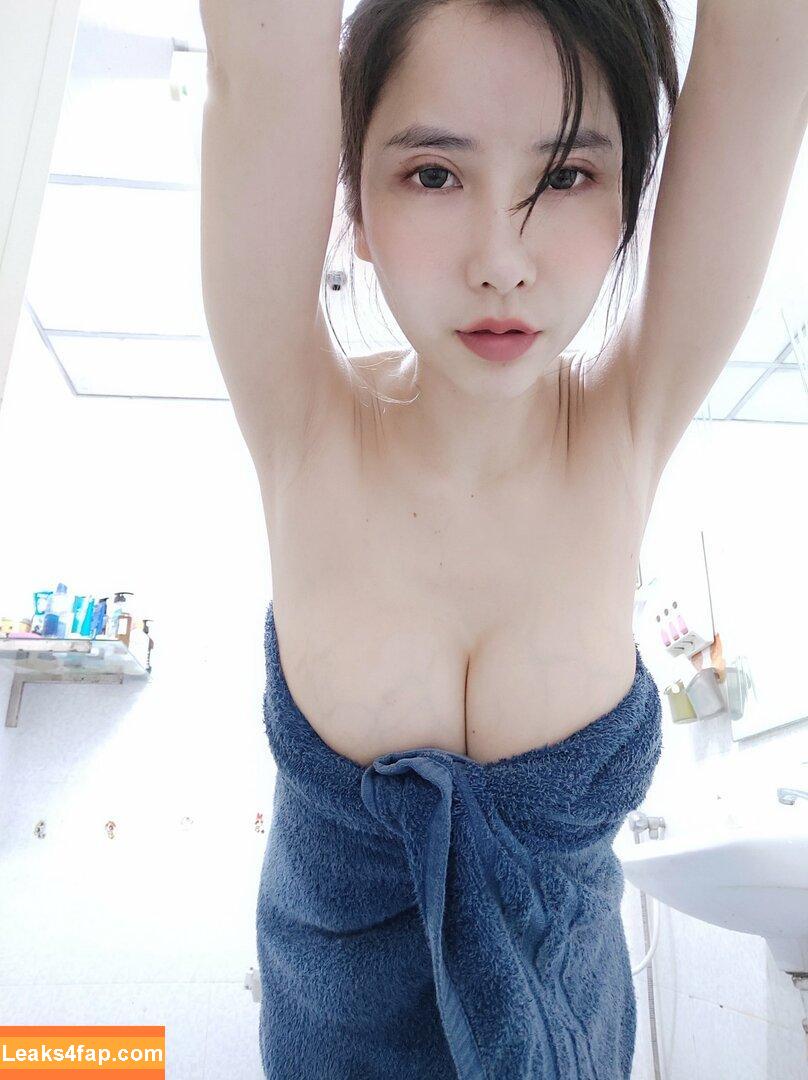 Mira / mira.004 / miranowhere / model_mira leaked photo photo #0255