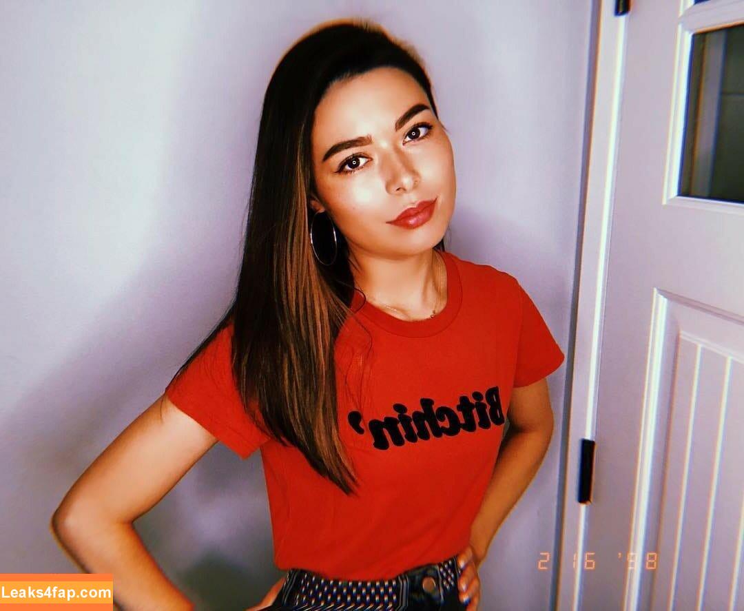 Miranda Cosgrove / MirandaCosgrove / onlyfanssz leaked photo photo #0021