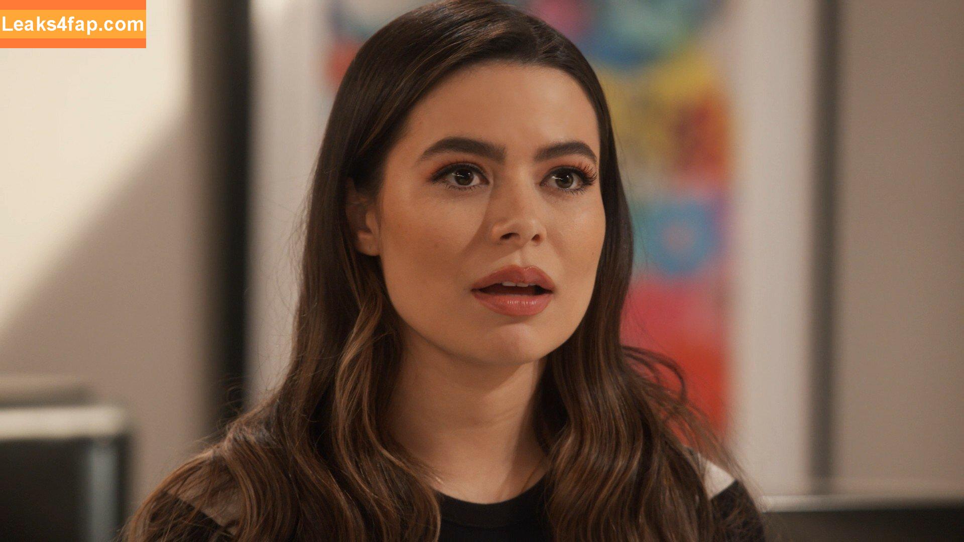 Miranda Cosgrove / MirandaCosgrove / onlyfanssz leaked photo photo #0057