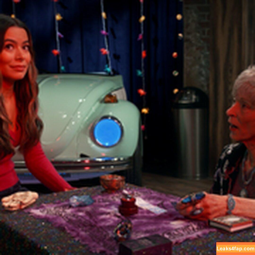 Miranda Cosgrove / MirandaCosgrove / onlyfanssz leaked photo photo #0101