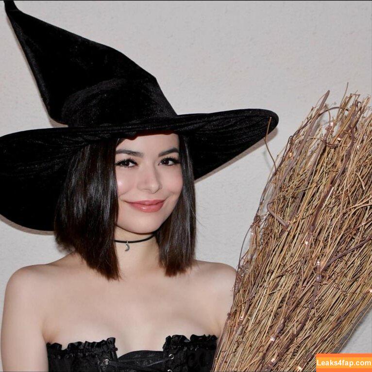 Miranda Cosgrove / mirandacosgrove / onlyfanssz leaked photo photo #0249