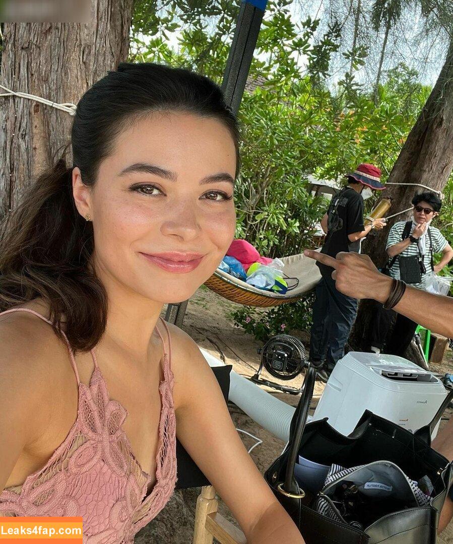 Miranda Cosgrove / MirandaCosgrove leaked photo photo #0350