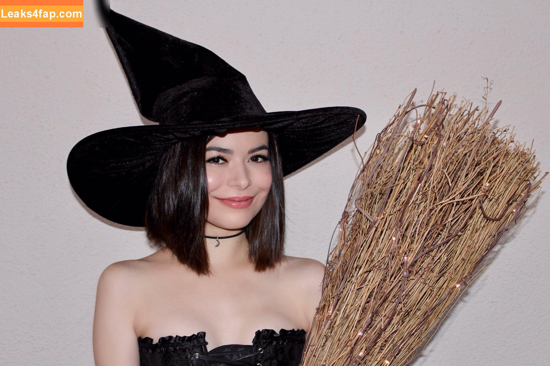 Miranda Cosgrove / MirandaCosgrove / onlyfanssz leaked photo photo #0377