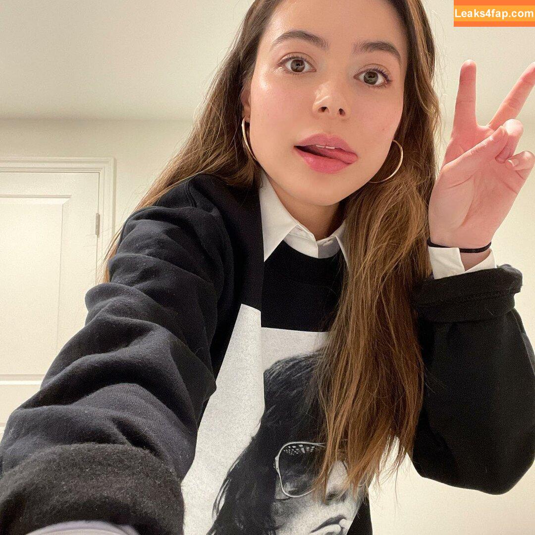 Miranda Cosgrove / MirandaCosgrove / onlyfanssz leaked photo photo #0467