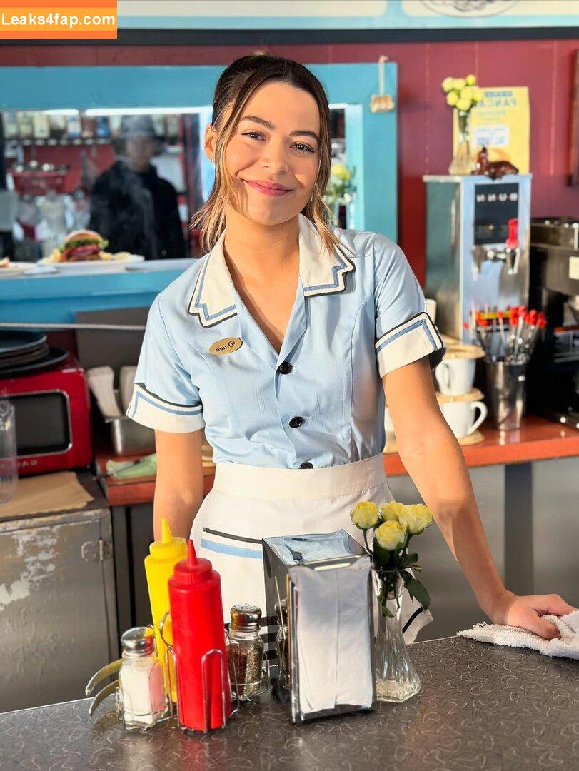 Miranda Cosgrove / MirandaCosgrove / onlyfanssz leaked photo photo #0577