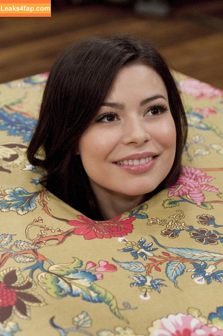 Miranda Cosgrove / MirandaCosgrove / onlyfanssz leaked photo photo #0600