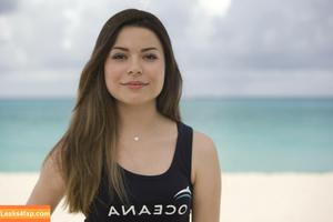 Miranda Cosgrove photo #0024