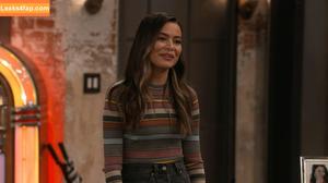 Miranda Cosgrove photo #0030