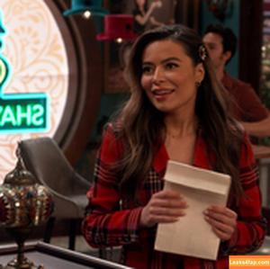 Miranda Cosgrove photo #0120