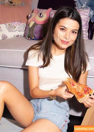 Miranda Cosgrove photo #0127