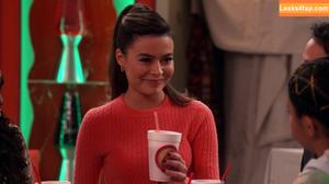 Miranda Cosgrove photo #0200