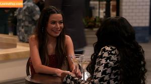 Miranda Cosgrove photo #0205