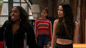 Miranda Cosgrove photo #0217