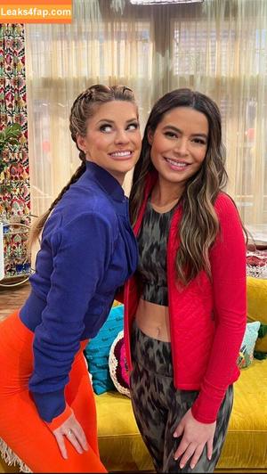 Miranda Cosgrove photo #0236