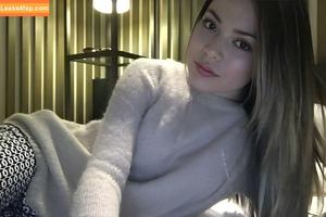 Miranda Cosgrove photo #0242