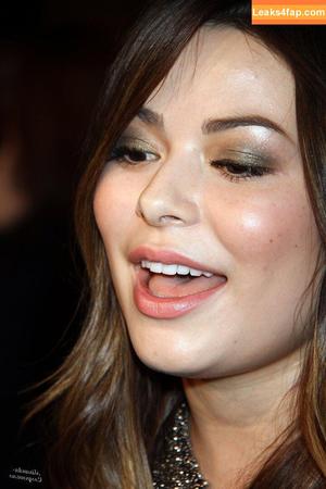 Miranda Cosgrove photo #0569
