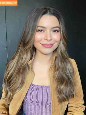 Miranda Cosgrove photo #0575