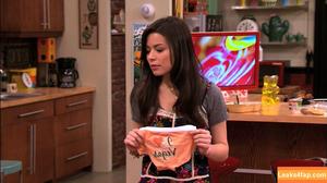 Miranda Cosgrove photo #0602
