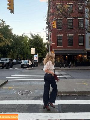 Miranda McKeon photo #0003