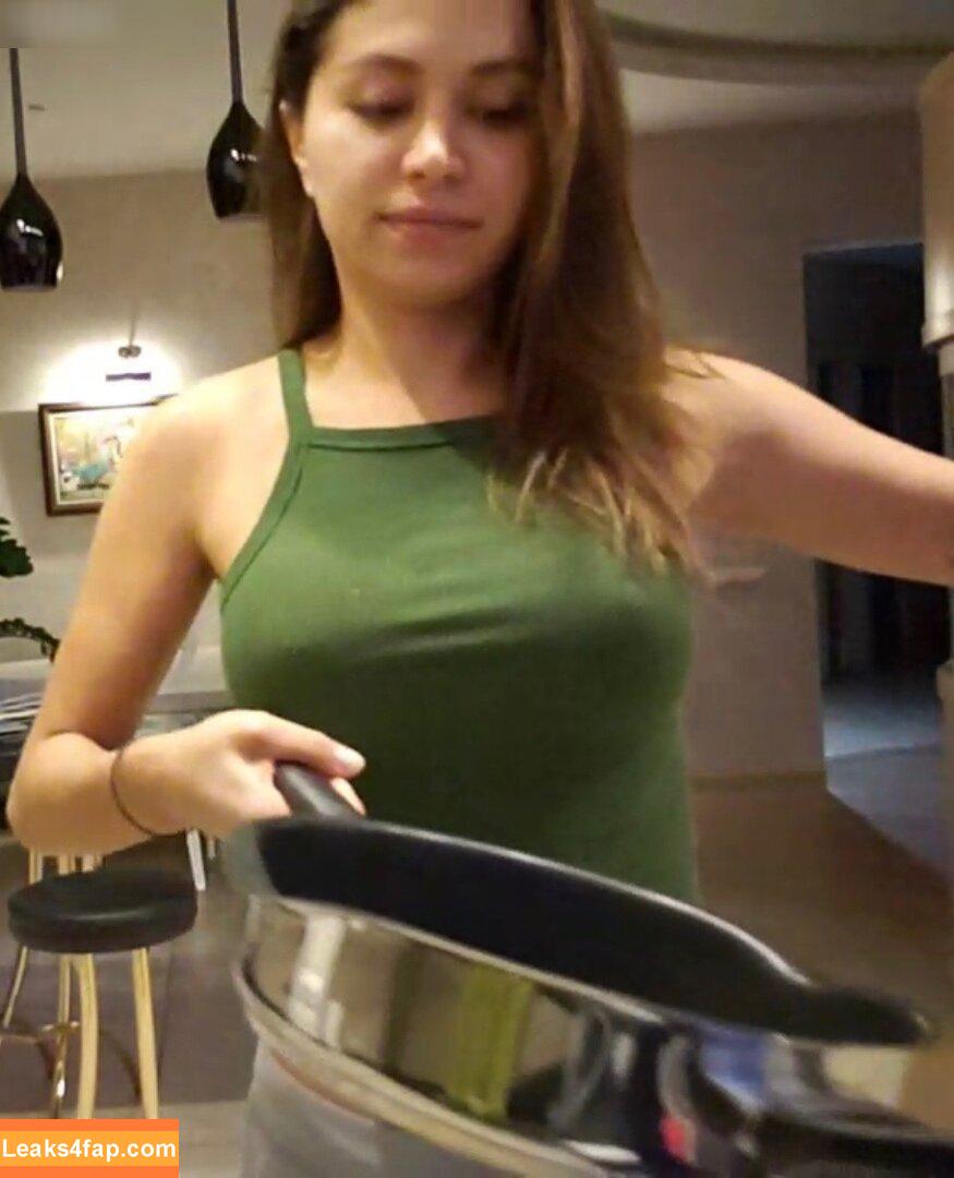 mirasjuice / miranowhere leaked photo photo #0036