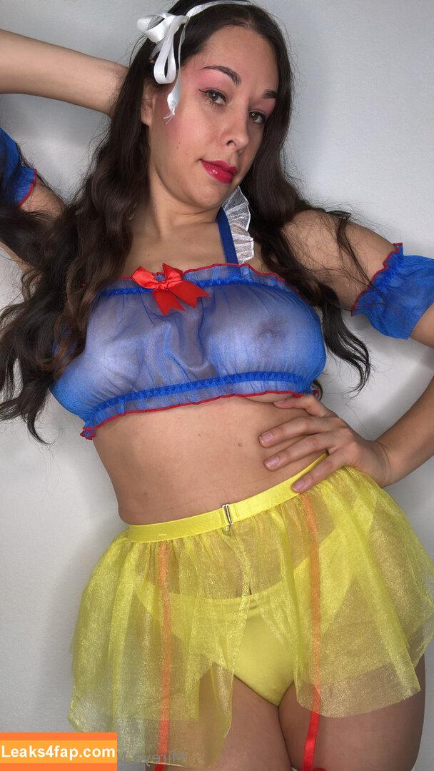 Mireya Milan / cuddle.and.kiss / mireya_milan leaked photo photo #0016