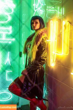 Miroslava Ladovir photo #0003