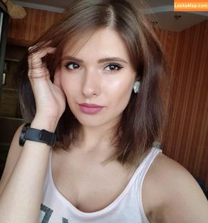 Miroslava Ladovir photo #0037